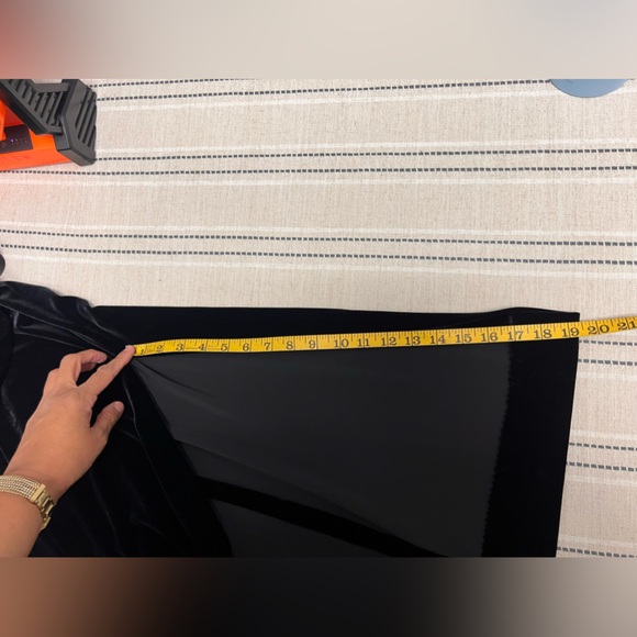 Arianna by Rachel Kaye Y2K Velvet Floral Embroidered High Slit Shaw Gown Size 14 - Picture 14 of 15